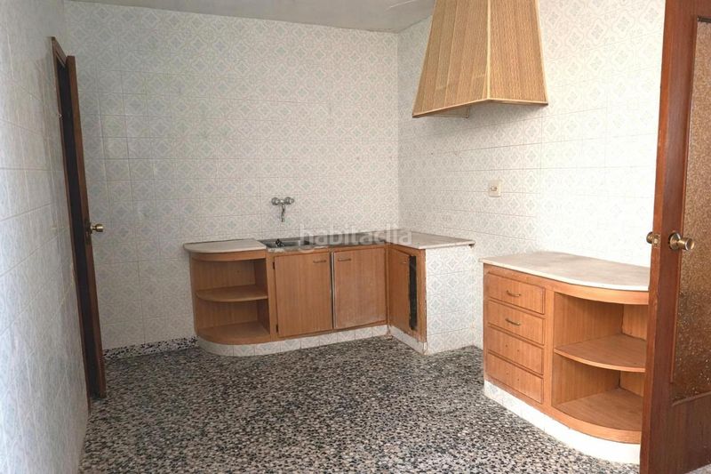 Foto eb124f10-5e98-4b3a-aea4-467a8195f39b. Casa amb aparcament a Oliva pueblo Oliva