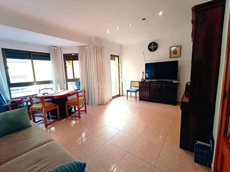 Foto ca341ca9-ce10-4985-bd73-4780d2b42b04. Pis a Oliva pueblo Oliva