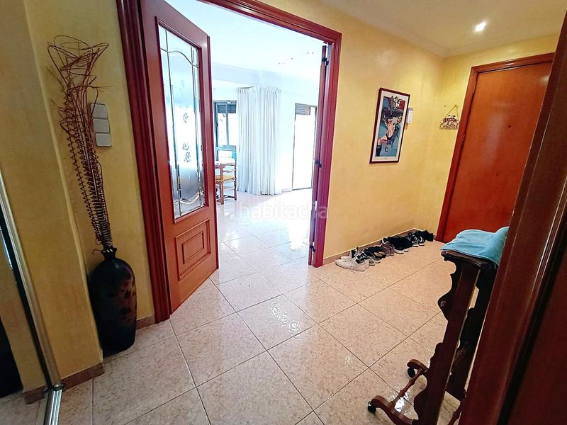 Foto fbee8497-352b-4dfa-9ed7-b66dd47b4fb3. Pis a Oliva pueblo Oliva