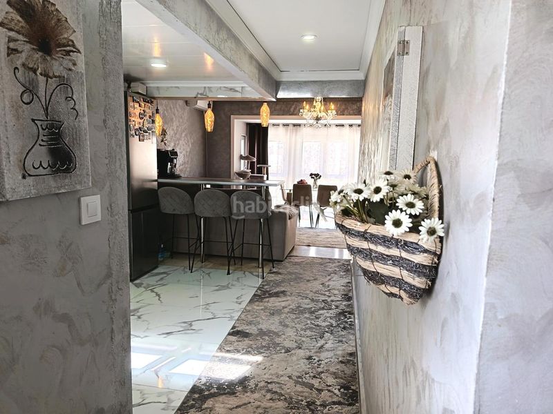 Foto 4081b0d9-8d55-4ce3-a066-d1105be3deee. Pis a Oliva pueblo Oliva