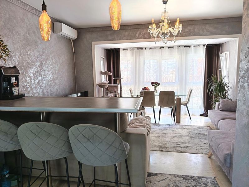 Foto 6a35a623-c006-4306-aadc-ff8ba02f1bc2. Pis a Oliva pueblo Oliva