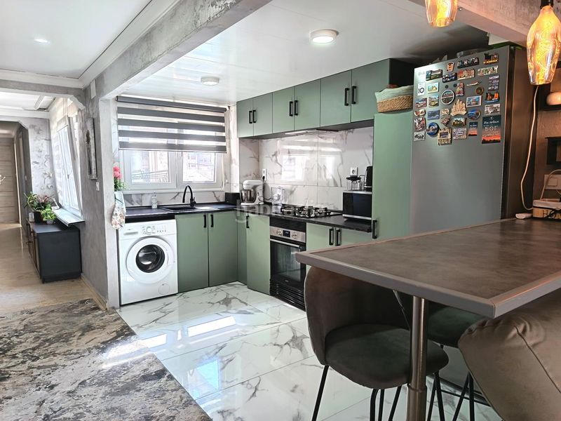 Foto 6a5bd963-f453-4667-964b-2dd3e6ff1280. Pis a Oliva pueblo Oliva