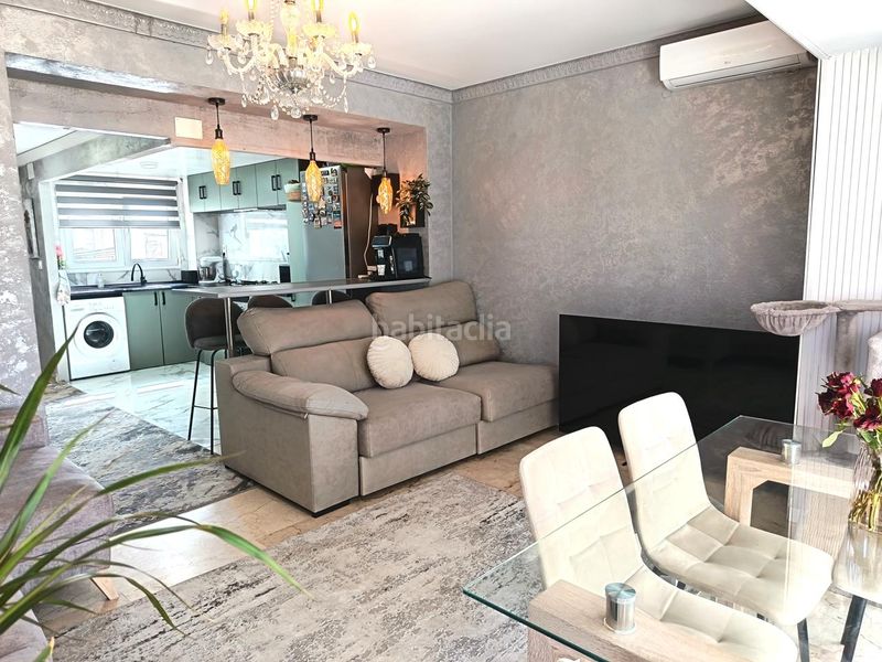 Foto b32c0f42-8055-42e5-a1b0-e88cada194a1. Pis a Oliva pueblo Oliva