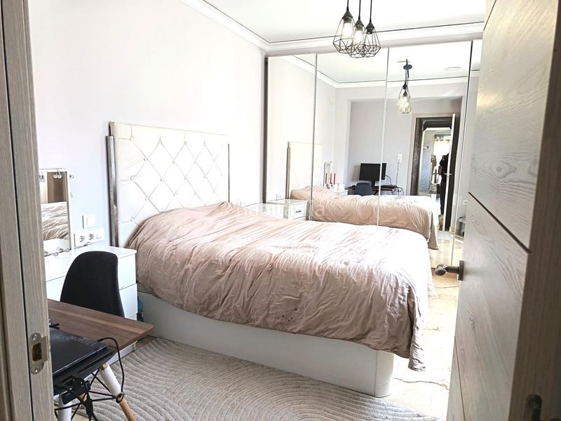 Foto c1e97c73-83d4-4509-852f-f08a239ed3d7. Pis a Oliva pueblo Oliva