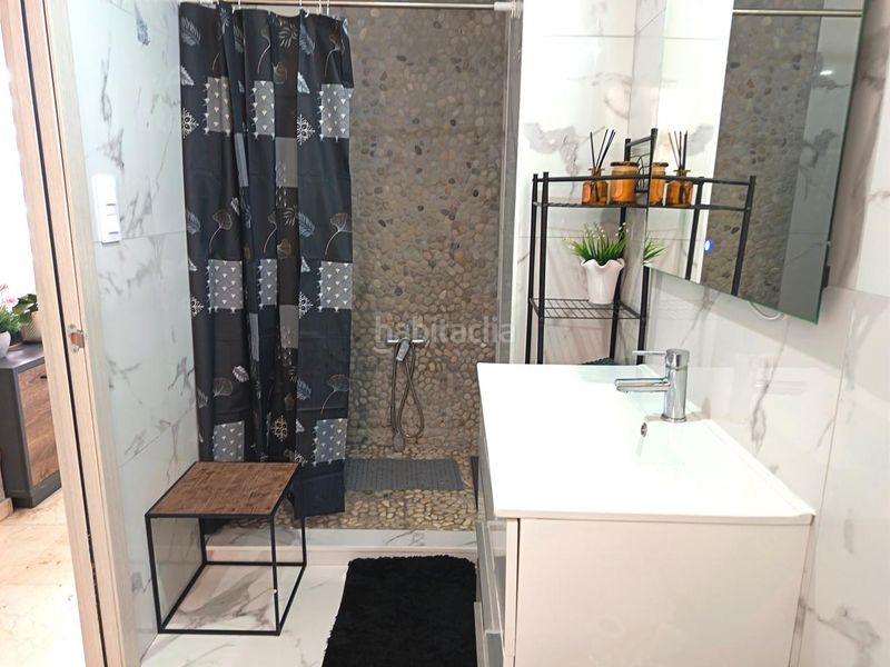 Foto d9d148dd-174f-4c03-83d1-84b4b98f30df. Pis a Oliva pueblo Oliva