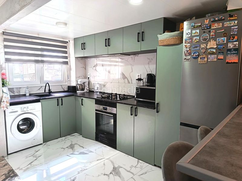 Foto e41dd830-9816-4a6a-a32d-82b8c11c6f4e. Pis a Oliva pueblo Oliva