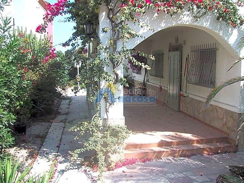 Foto d4e528d7-54e1-414c-960e-b69be152358c. Casa a Oliva playa Oliva