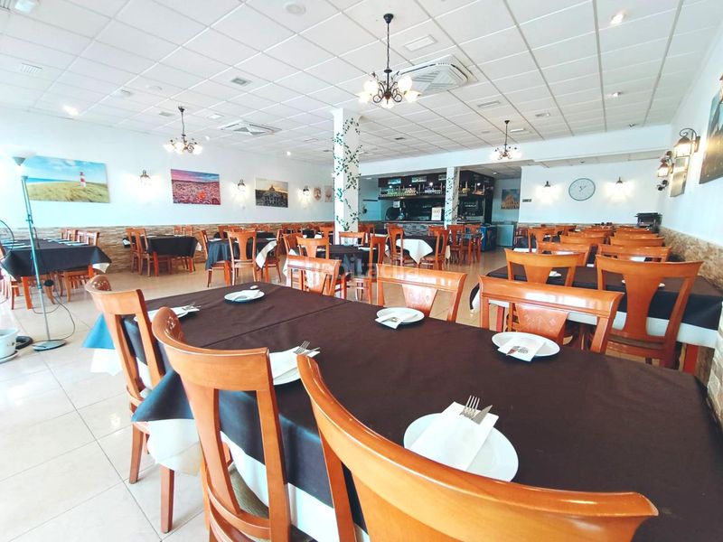 Foto b128c5e5-94bc-4c8a-904b-18046518a15c. Local comercial a Poblets (els)