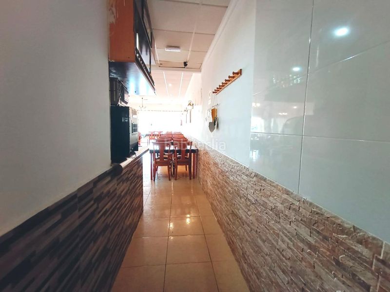 Foto b15a6dc3-0a72-428b-9af3-a6067dc065c1. Local comercial a Poblets (els)