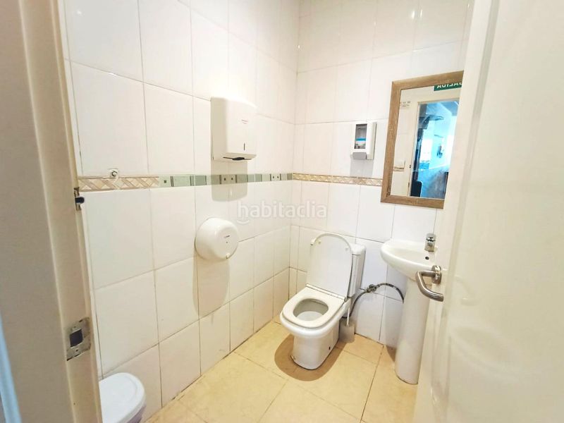 Foto ecbe7216-053d-403d-a74d-d6d7e375d488. Local comercial a Poblets (els)