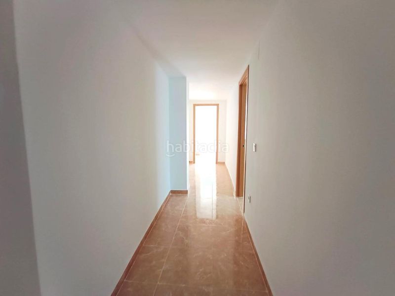 Foto 6d5a173a-a735-4402-aa7a-3dc0976d5e2c. Pis a Oliva pueblo Oliva