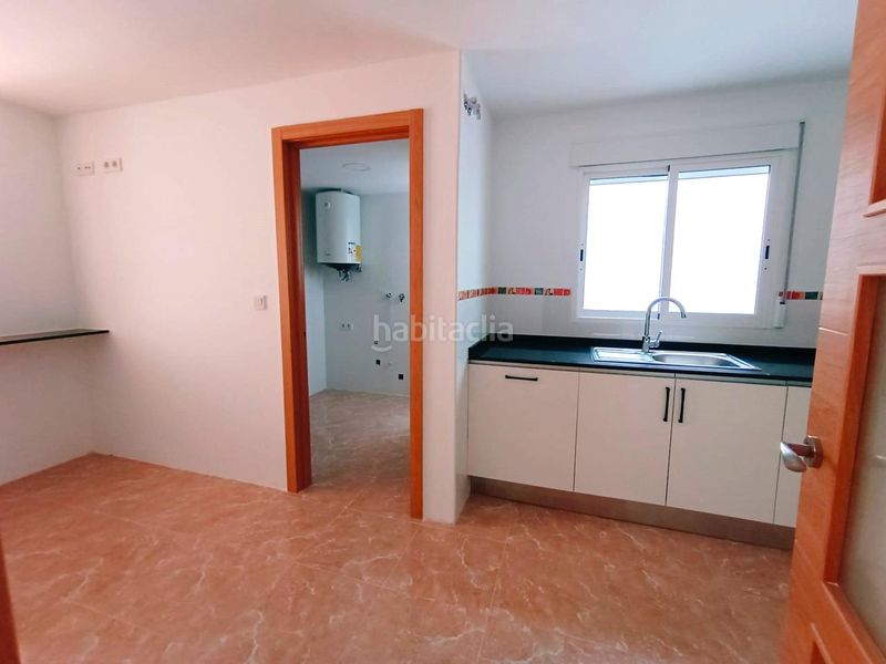 Foto fb511a58-481e-4c05-84f7-cfeb9855249c. Pis a Oliva pueblo Oliva