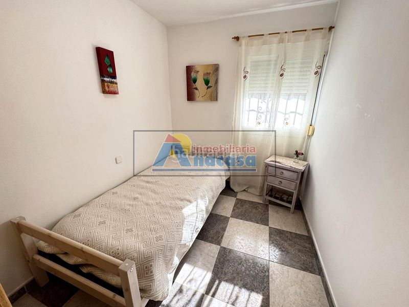 Foto 21e5ca39-ed77-42b9-b8c2-e1c4a10416e3. Casa a Oliva playa Oliva