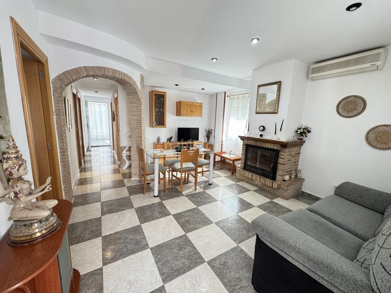 Foto c865eadb-d1ef-4b1f-a627-4514db2fd221. Casa a Oliva playa Oliva