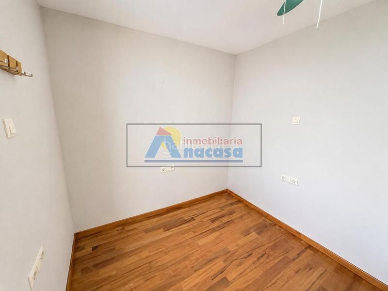 Foto fc810253-60d9-40a4-a5a9-dd79fe6ac7dd. Àtic amb aparcament a Oliva playa Oliva