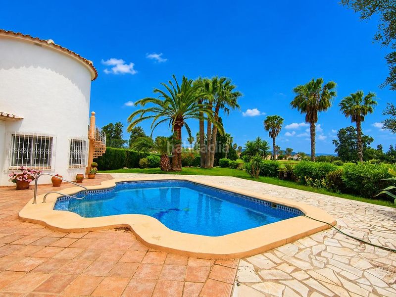 Foto 97749e10-7b34-49d0-9ab9-9595e9b81e96. Casa amb piscina a Oliva nova Oliva