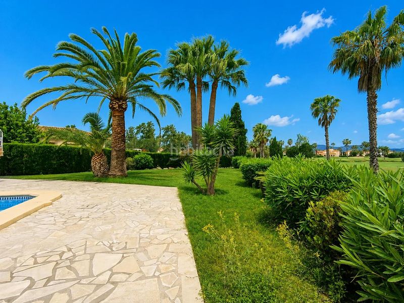 Foto e034caa6-8381-412e-94c9-d380ed94a241. Casa amb piscina a Oliva nova Oliva