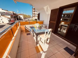 Etagenwohnung in Oliva Playa. Apartamento en playa de oliva con piscina