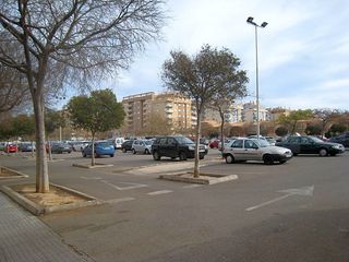 Geschäftsraum  Calixto iii. Local comercial  y entresuelo en venta en oliva 300 m2