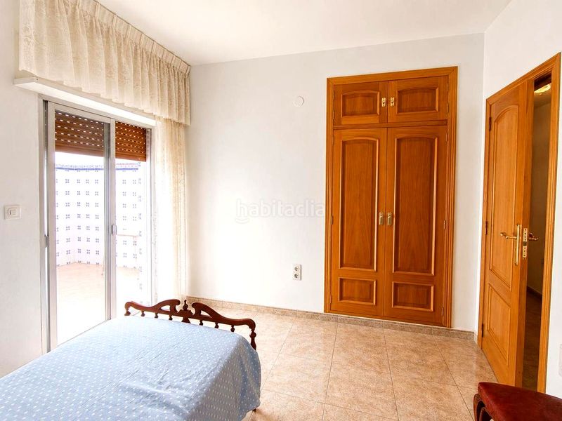 Foto 30462f6e-8a0e-4a3d-bd81-62630989ee99. Casa a Oliva pueblo Oliva