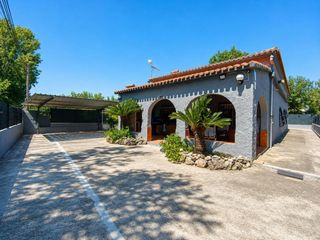 Haus  Cami celidonia. Chalet independiente  a 50 metros de la playa