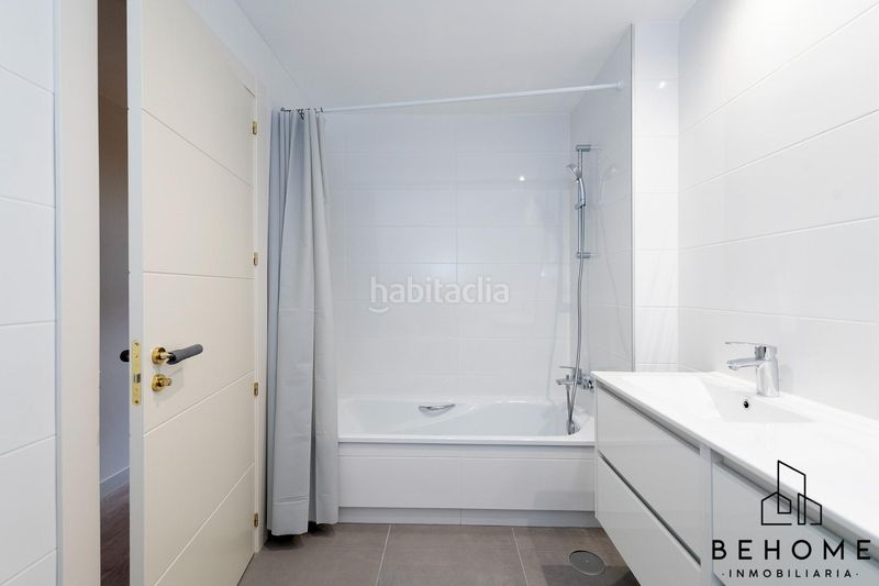 Foto 2084a8ff-7072-4e2f-af1f-86db400abe96. Pis amb aparcament piscina a Arroyo de la Miel Benalmádena