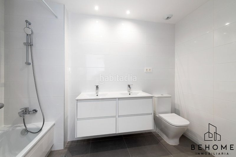 Foto a59049c5-af15-4393-a090-104935a57a32. Pis amb aparcament piscina a Arroyo de la Miel Benalmádena