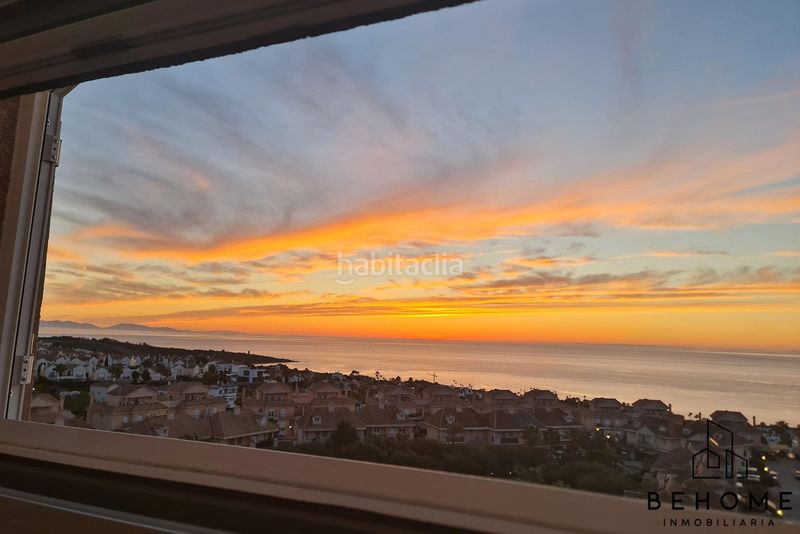 Foto 2503c3ac-cf9a-4b7d-bb6f-164364dad293. Àtic amb aparcament piscina a La Alcaidesa