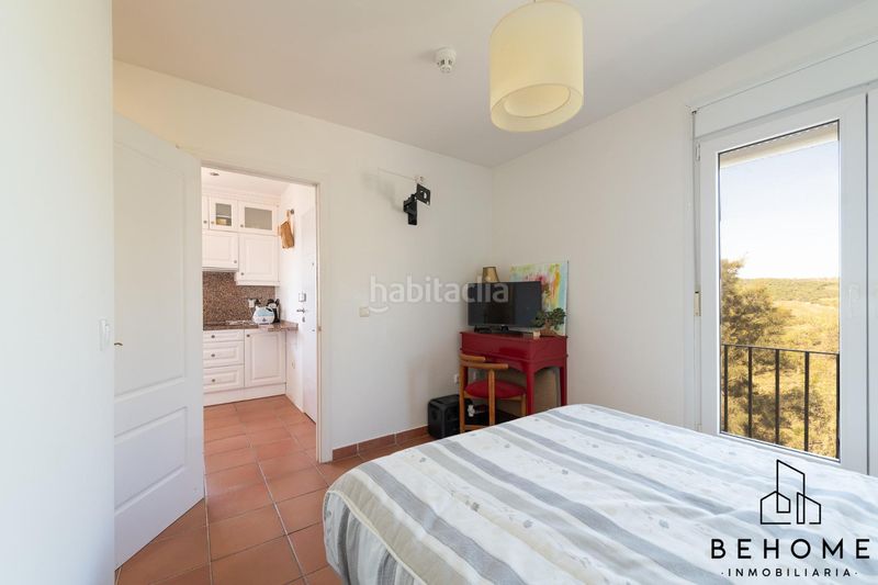 Foto 74a55c86-5ba0-488d-8654-33af1cf44476. Àtic amb aparcament piscina a La Alcaidesa