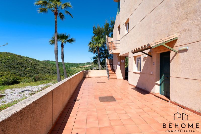 Foto 89dd0cc3-18d5-4e0c-a7ca-0ecbb69941ab. Àtic amb aparcament piscina a La Alcaidesa