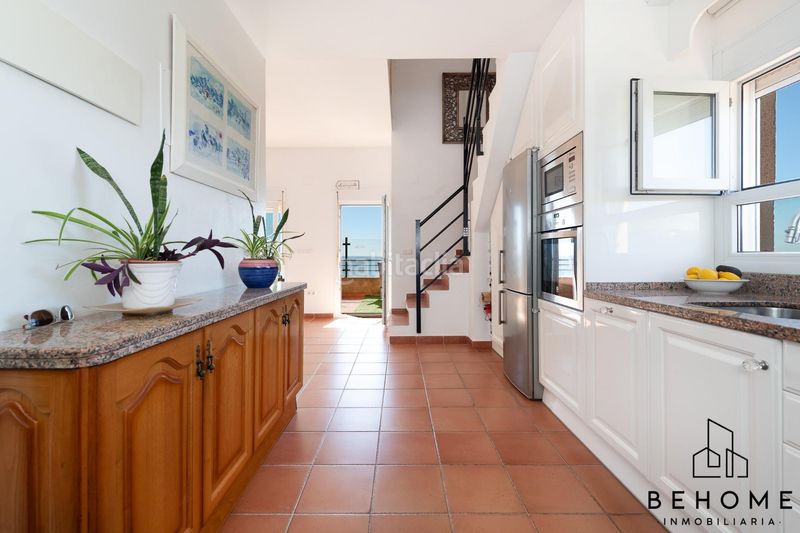 Foto 8d87dd63-3247-480f-9356-bc6792c1ee64. Àtic amb aparcament piscina a La Alcaidesa