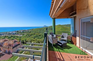 Dachwohnung  Calle colinas del mar de las. Ático dúplex en la alcaidesa con vistas al mar y a la montaña