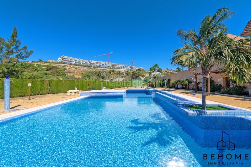 Foto a70d8ffe-7287-4120-b45e-7eb8960b9fb3. Àtic amb aparcament piscina a La Alcaidesa