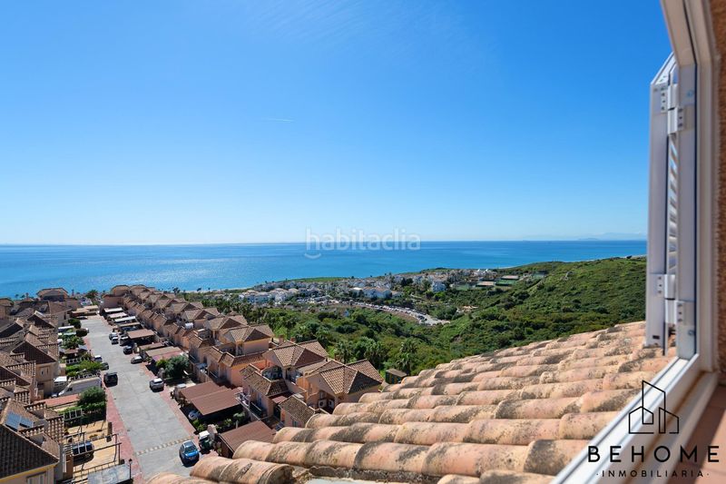 Foto a7c7c935-74d7-44b5-bfa7-3049bb84be83. Àtic amb aparcament piscina a La Alcaidesa