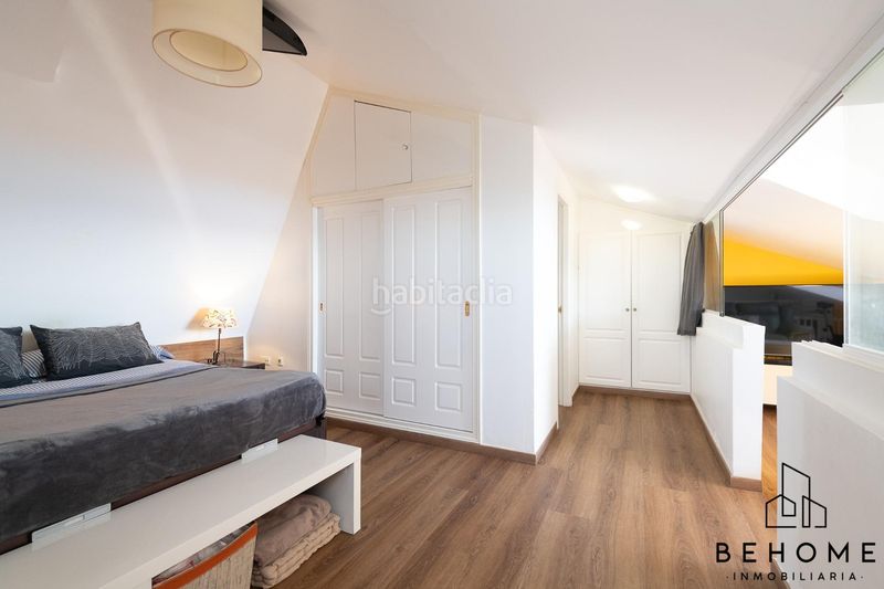 Foto f907a1de-97b0-4ee8-98f7-f3e263445bca. Àtic amb aparcament piscina a La Alcaidesa