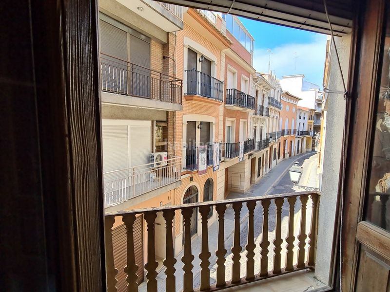 Foto f5bcac85-467c-466c-bb63-7b244e41604f. Casa amb aparcament a Algemesí