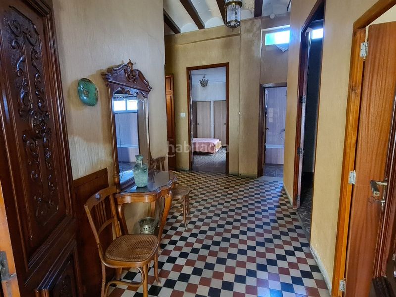 Foto fecf2a77-414e-4e66-b0f7-e50037c927fd. Casa amb aparcament a Algemesí