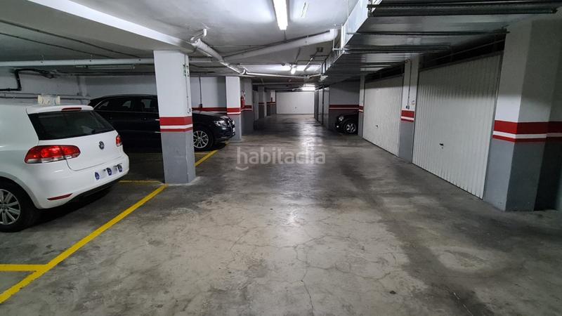 Foto 3ae6eeb6-81d3-4c17-b2c3-473c3f17bfea. Aparcament cotxe a Algemesí