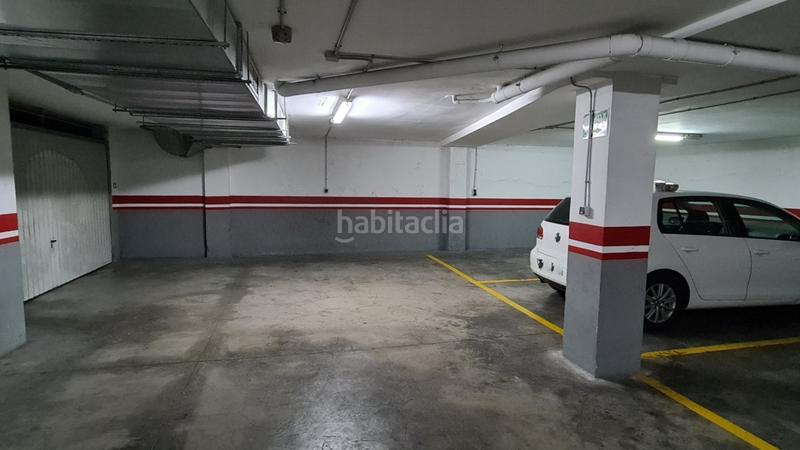 Foto aa7d5c9c-d0fb-4cdb-9e3a-b0875272c657. Aparcament cotxe a Algemesí