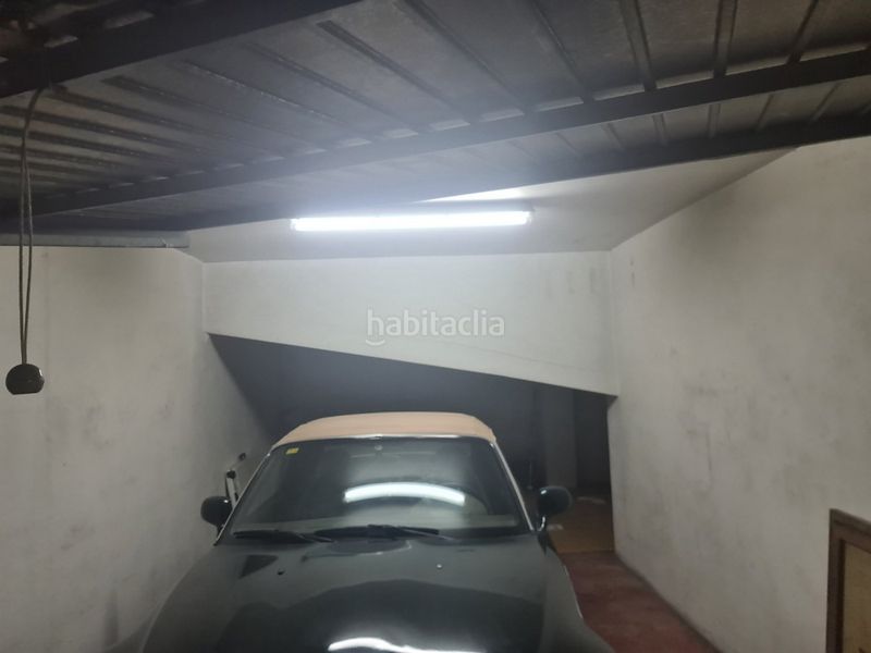 Foto 09b45181-1ad6-48e5-bad8-bbf1e23514f9. Aparcament cotxe a Algemesí