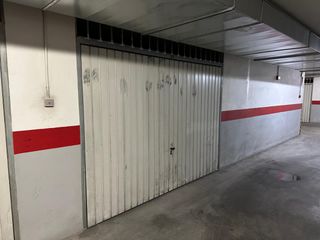 Parking coche en Algemesí. Alg816  garaje cerrado en 2º sótano en la calle cervantes de alg