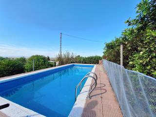 Chalet  Poligono 54. Cul832  chalet de 159m2 en el polígono 13 de alzira
