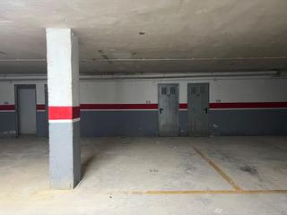 Aparcament cotxe  Calle nicolau de bari. Alg225  plaza de garaje de 11m2  trastero de 5m2 en la calle san