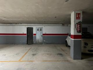 Aparcament cotxe  Calle san nicolás de bari. Alg226  plaza de garaje de 12.10m2  trastero de 5m2 en la calle