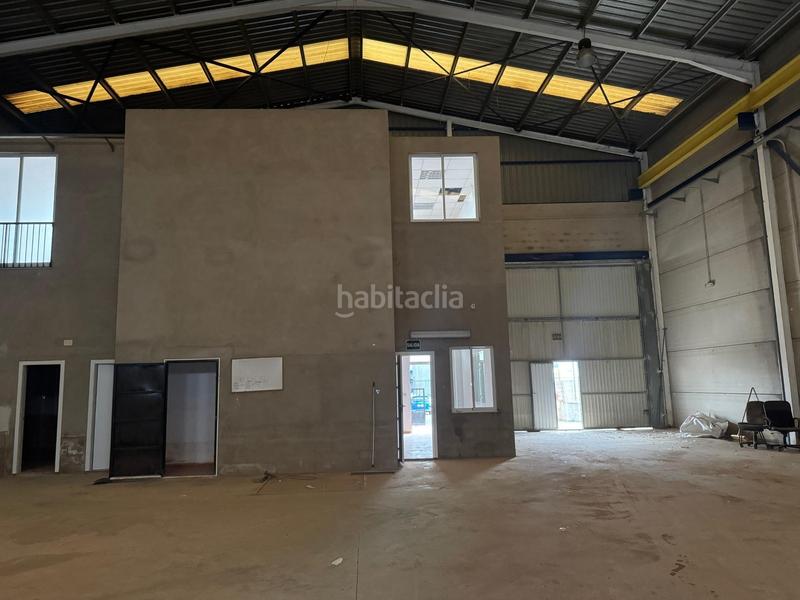 Foto 4c0a1c6e-31c7-411c-b491-b78b28f73c72. Fabrikhalle in Algemesí