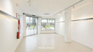 Miete Geschäftsraum  Plaza del mercat. Alg231  local comercial de 130m2 en la calle dels arbres de alge