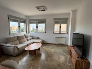 Pis  Avenida bernat guinovart. Alg238  piso de 91m2 en la avenida bernat guinovart de algemes