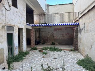 Planta baixa  Calle muntanya. Alg336  planta baja de 170m2 en la calle muntanya de algemesí  z