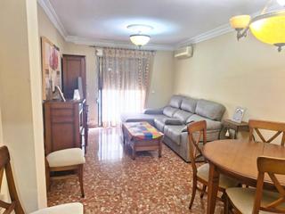 Appartement à Algemesí. Alg102  piso de 105m en calle rei en jaume