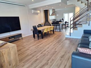 Casa adossada a Algemesí. Alg117  adosado de 241m2 en avenida bernat guinovart de algemesi